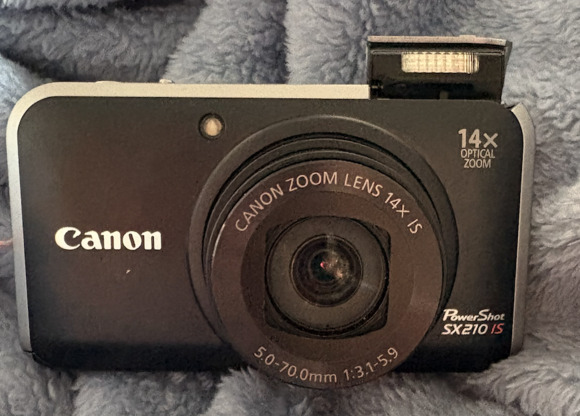Canon Powershot SX210 IS - Picture 1 of 4